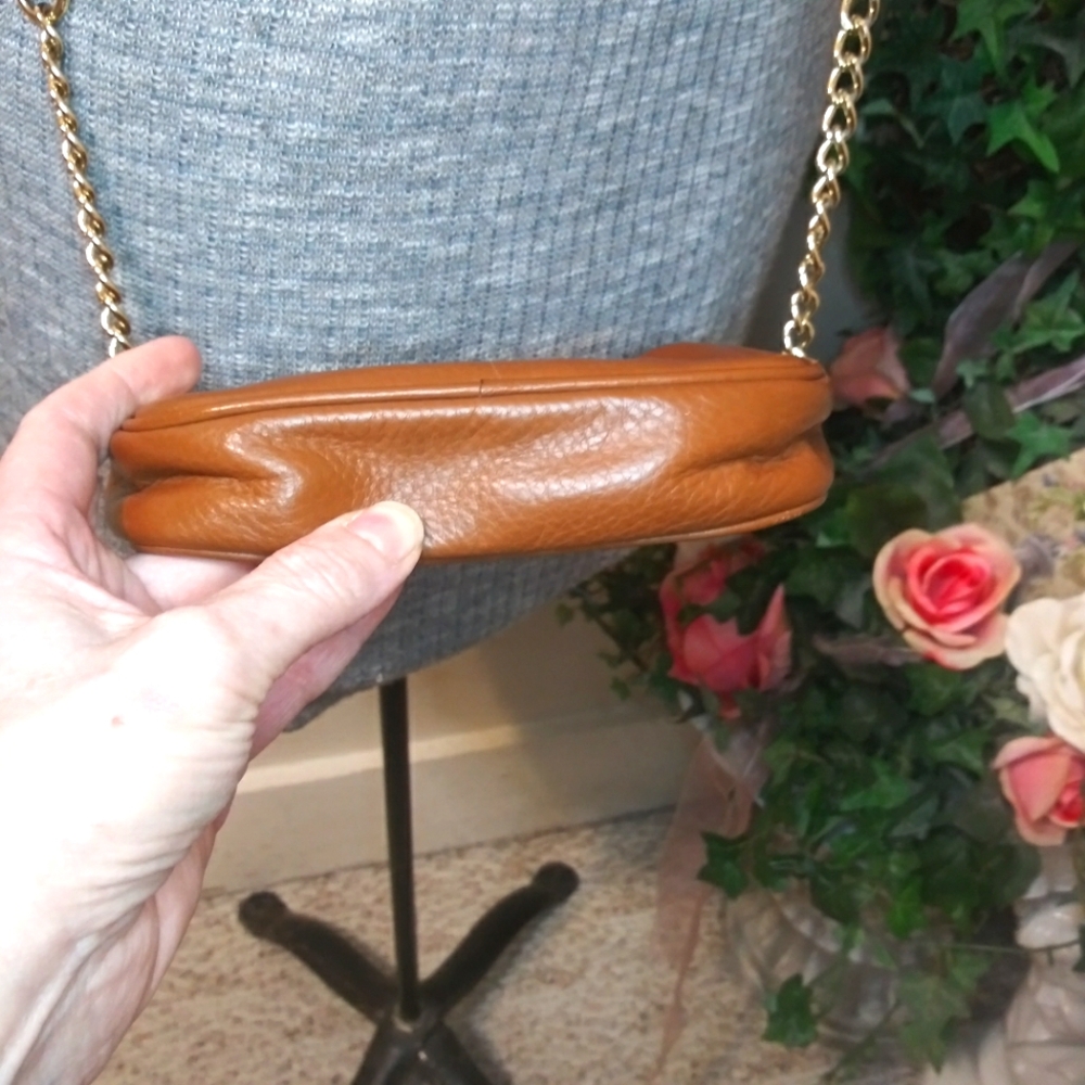 Michael Kors Ginny Caramel Brown Leather Camera Bag Style Crossbody - Picture 4 of 13